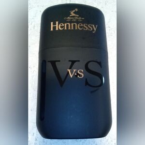 HENNESSY HALF PINT BOTTLE HOLDER - BLACK Holds 200 ml